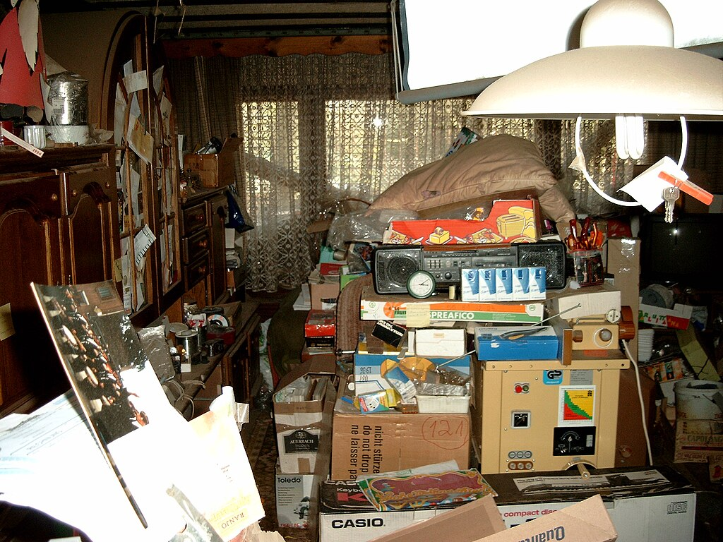 hoarder house
